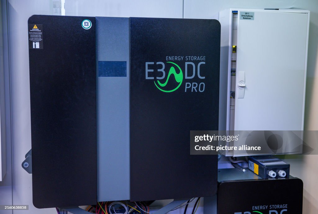 Devices for home solar systems