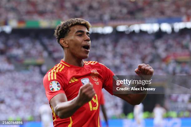 25,315 Lamine Yamal Photos & High Res Pictures - Getty Images
