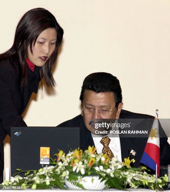 Pinoy Computer 6,673 Filipino Computer Stock Photos, High-Res Pictures, and Images ...