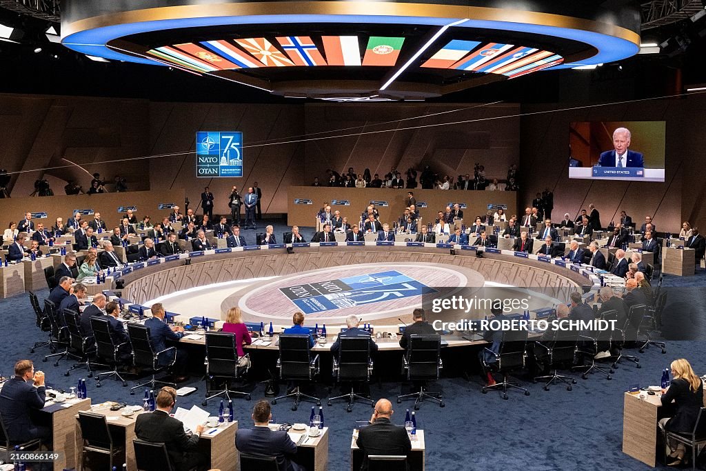 TOPSHOT-US-NATO-SUMMIT-DIPLOMACY-DEFENCE