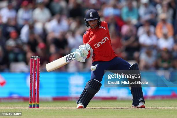 Danielle Wyatt of England hits out during the 1st Women's Vitality IT20 match between England and New Zealand at Utilita Bowl on July 06, 2024 in...