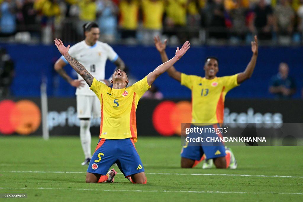 TOPSHOT-FBL-COPA AMERICA-2024-URU-COL