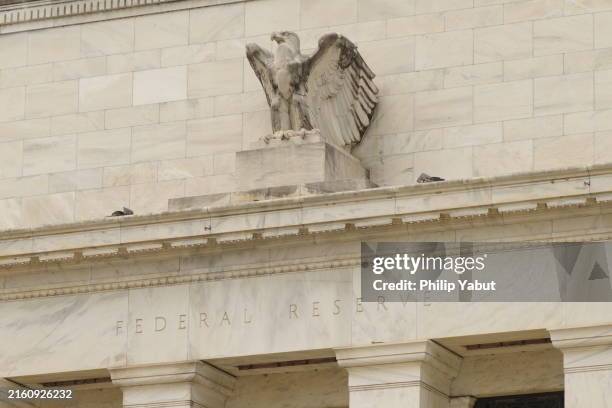 federal reserve board building - federal reserve stock pictures, royalty-free photos & images