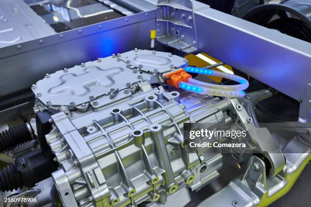 close-up of car electric engine - elektromotor stock-fotos und bilder