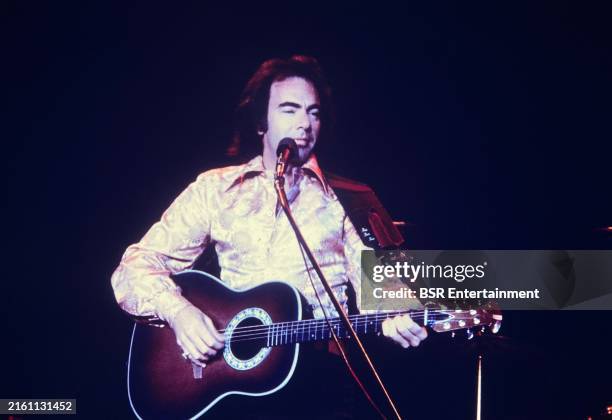 2 847 Neil Diamond Concert Stock Photos High Res Pictures And Images 2-847-neil-diamond-concert-stock-photos-high-res-pictures-and-images