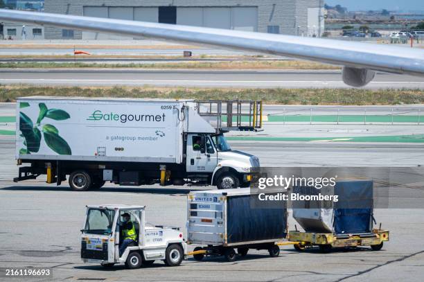 gate gourmet airline catering at john triche blog... 266 Gate Gourmet Stock Photos, High-Res Pictures, and Images - Getty Images