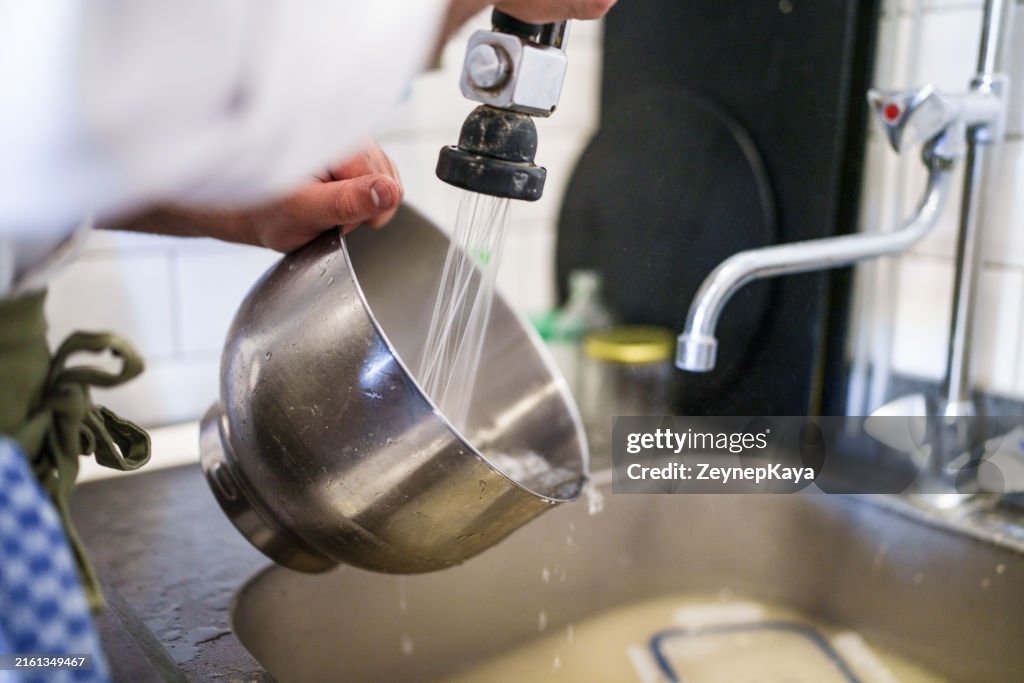 Washing the mixing bowl
