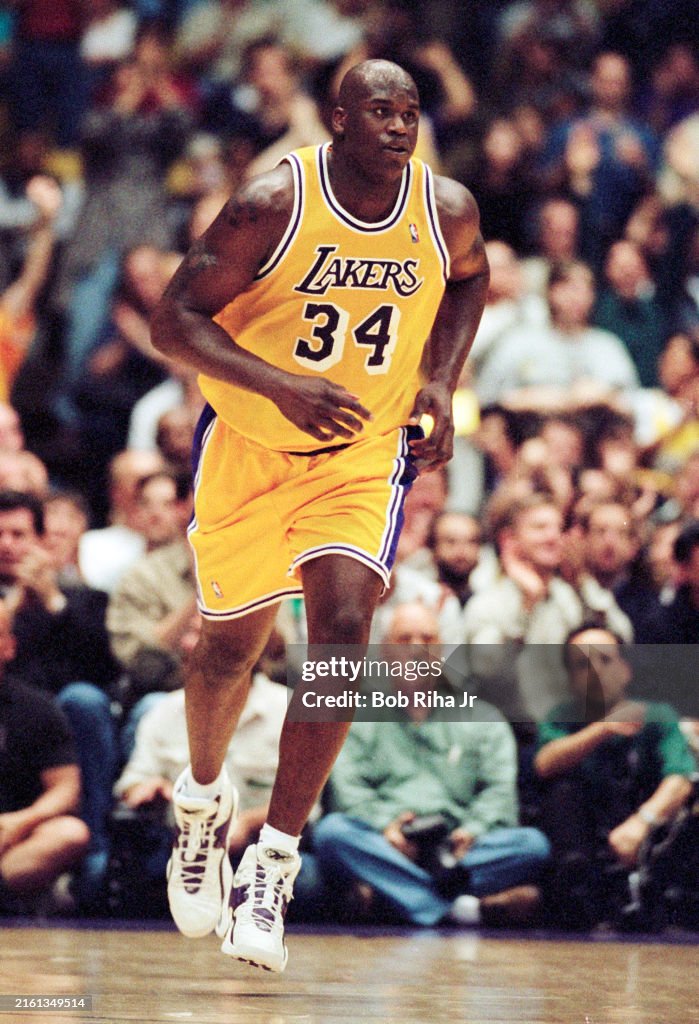 LA Lakers Shaq ONeal Game Action