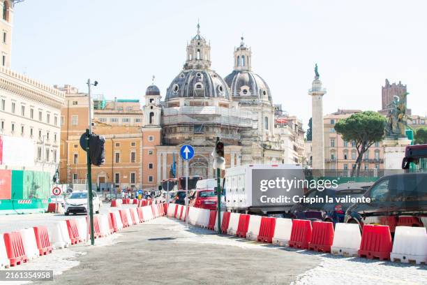 Traffic In Rome 3,017 Rome Traffic Stock Photos, High-Res Pictures, and Images - Getty ...