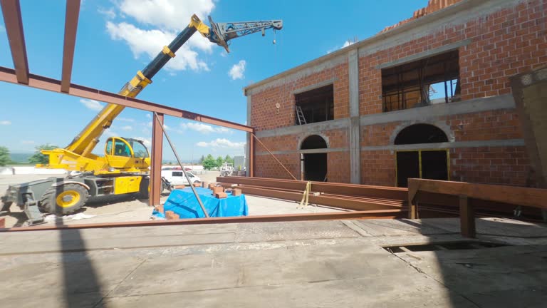 https://media.gettyimages.com/id/2161392187/video/new-steel-frame-restourant-4k-stock-video.jpg?b=1&s=640x640&k=20&c=-dwptOO4UQhUMrel_1SunsY0pIFnY5qunOtGDtFPffk=