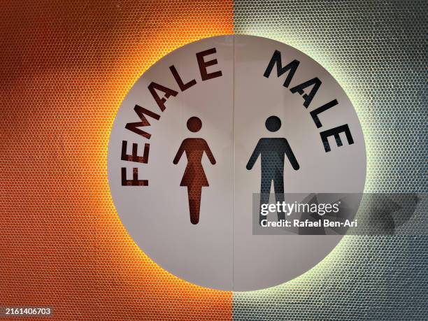 male and female restroom sign - male likeness stock pictures, royalty-free photos & images