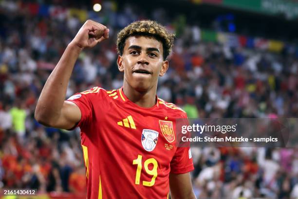 12,961 Lamine Yamal Photos & High Res Pictures - Getty Images