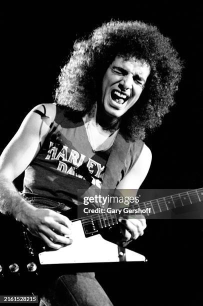 2,977 Neal Schon Photos & High Res Pictures - Getty Images