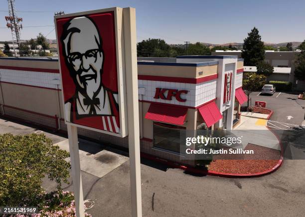 Lobos Ranch Kfc 6,491 Kentucky Fried Chicken Stock Photos, High-Res Pictures, and ...