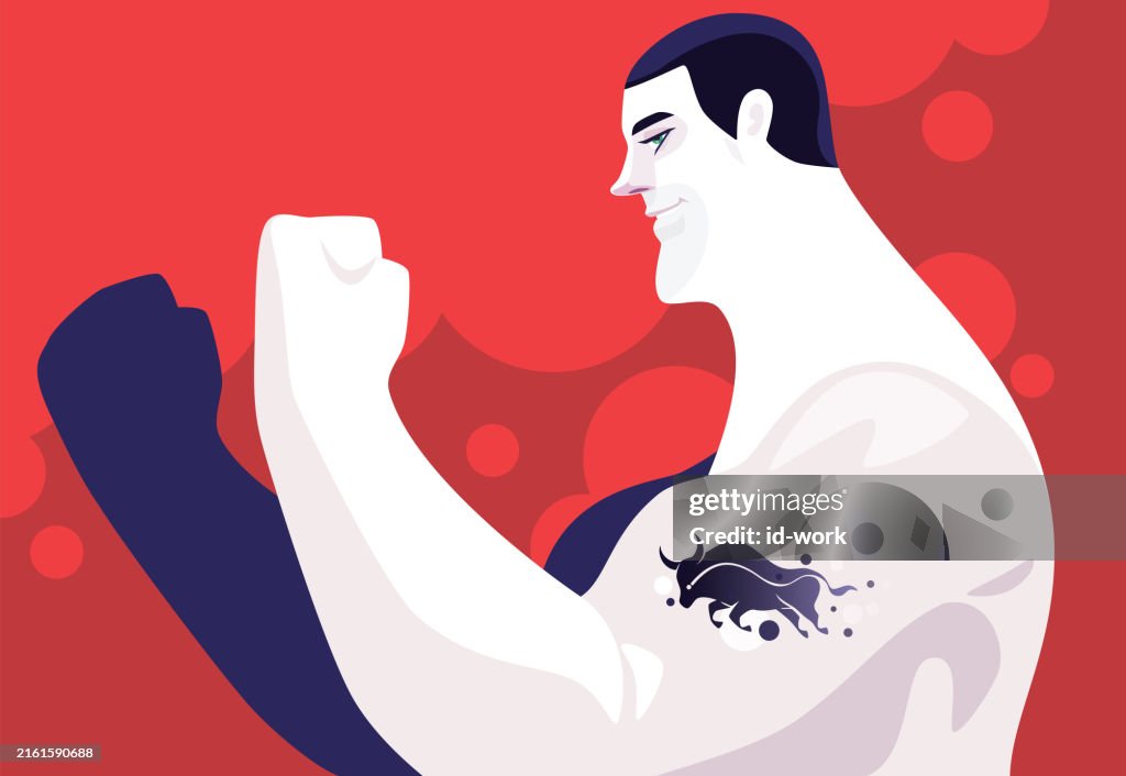 Hombre musculoso flexionando el brazo y mostrando su tatuaje de toro