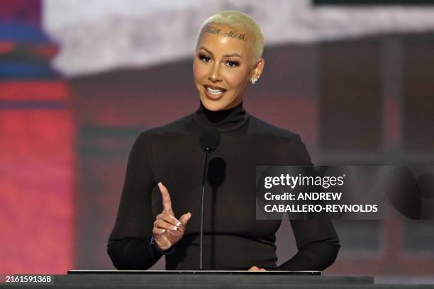 Amber Reed Rapper 8,666 Amber Rose Photos Stock Photos, High-Res Pictures, and Images ...