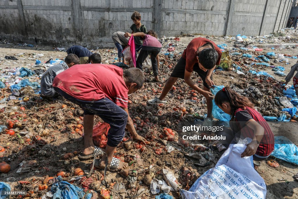 Hunger in Gaza under Israeli attacks is increasing