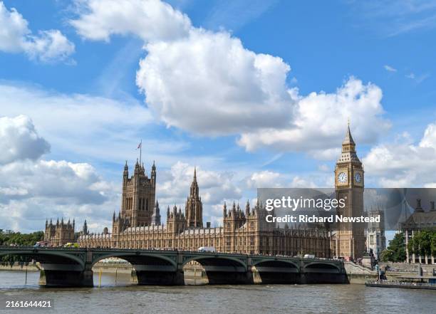 westminster - casas del parlamento westminster fotografías e imágenes de stock