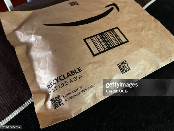Amazon Box Code 1,277 Qr Code With Box Stock Photos, High-Res Pictures, and Images ...