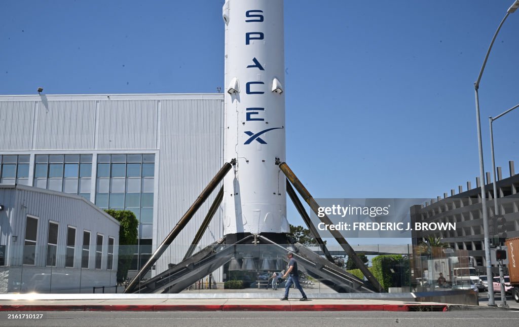 US-TECHNOLOGY-SPACE-SPACEX-MUSK-LGBTQ