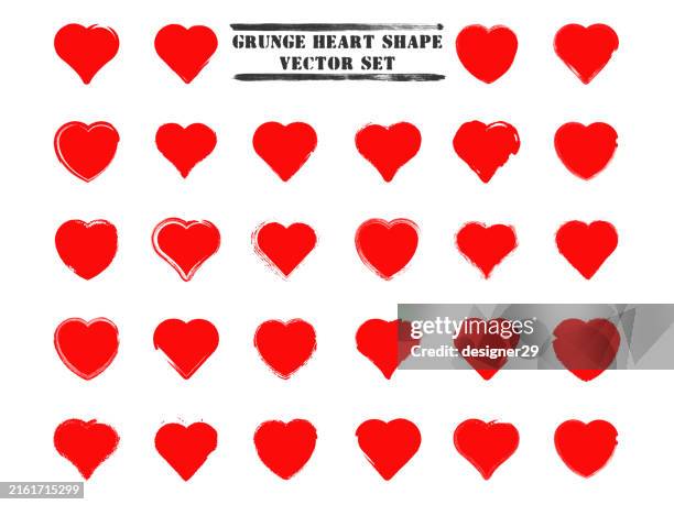 ilustrações de stock, clip art, desenhos animados e ícones de hand drawn grunge heart shape vector set. - desenho a lápis de cera