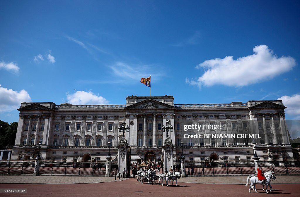 BRITAIN-POLITICS-ROYALS