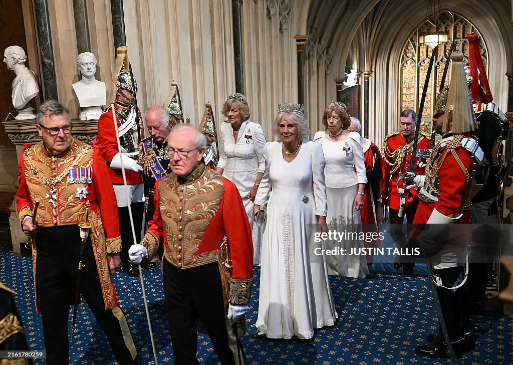 TOPSHOT-BRITAIN-POLITICS-ROYALS