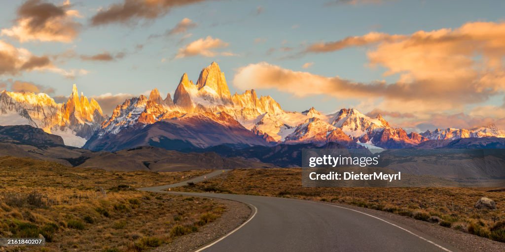 Highway Road to Fitz Roy – snowcapped mountain range – El Chalten, Patagonia