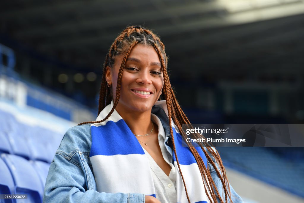 Leicester City Women Unveil New Signing Chantelle Swaby