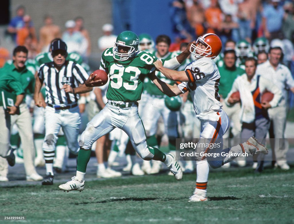 New York Jets v Cleveland Browns