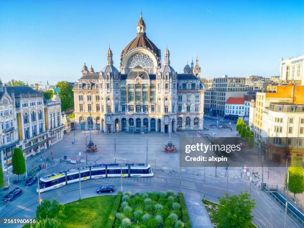 antwerpen-centraal railway station - centraal station antwerpen stock-fotos und bilder