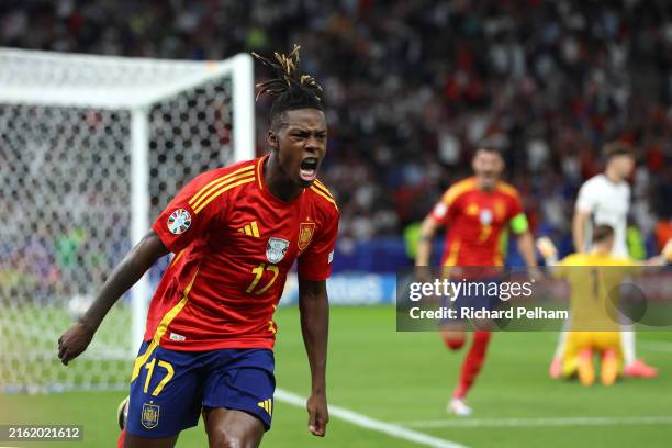 Nico Williams of Spain celebrates scoring his team's first goal during the UEFA EURO 2024 final match between Spain and England at Olympiastadion on...