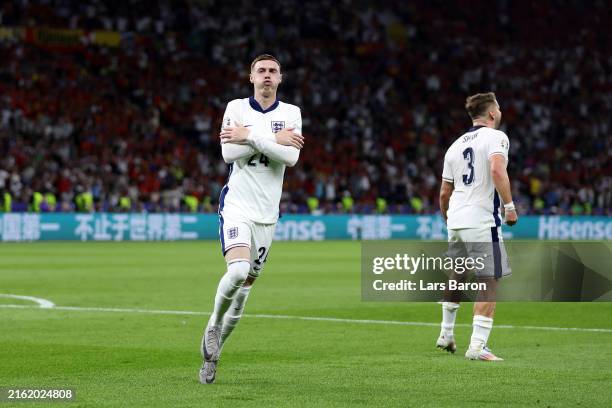 Cole Palmer of England celebrates scoring his team's first goal during the UEFA EURO 2024 final match between Spain and England at Olympiastadion on...