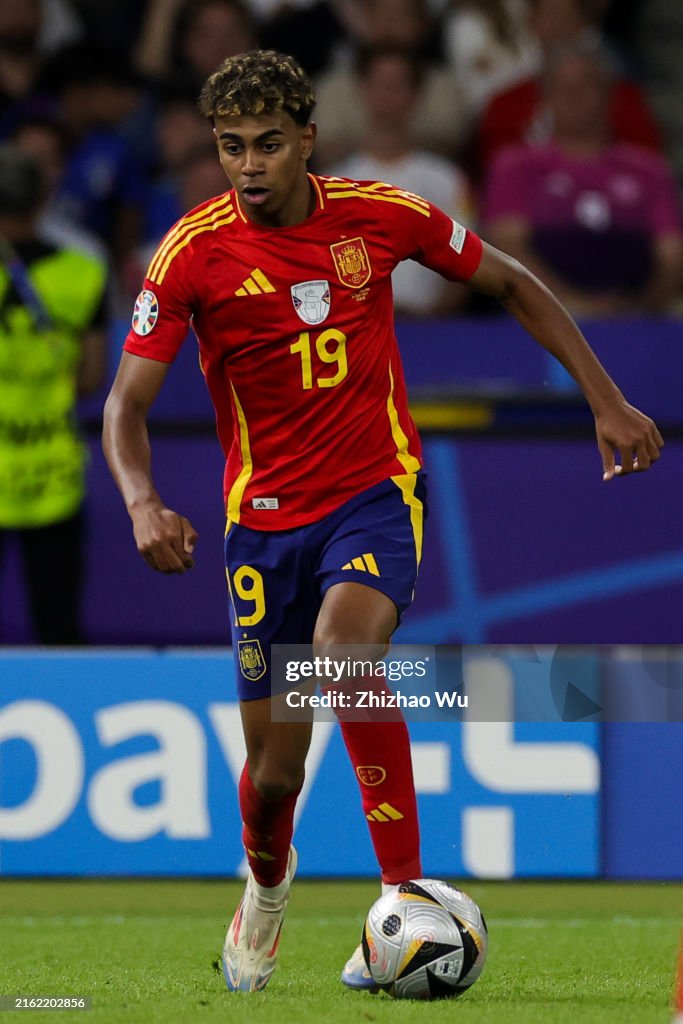 Lamine Yamal Nasraoui Ebana of Spain controls the ball during the