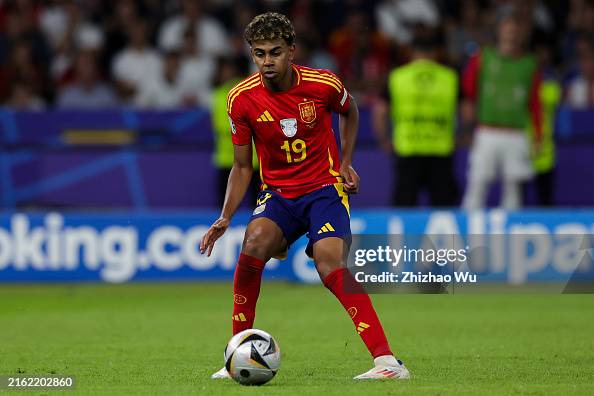 Lamine Yamal Nasraoui Ebana of Spain controls the ball during the
