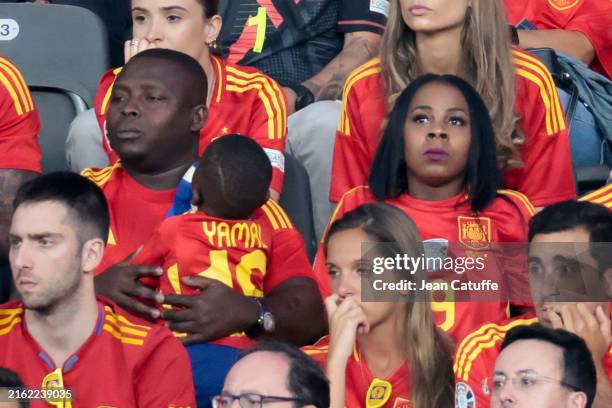 141 Lamine Yamal Family Stock Photos, High-Res Pictures, and Images