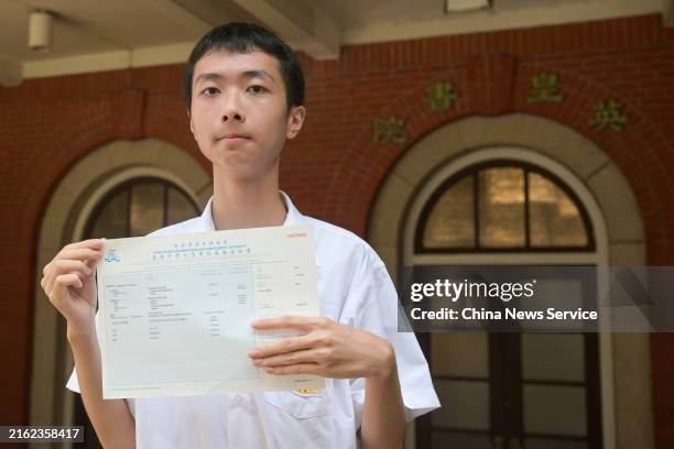 Transcript Hk 33 College Transcript Stock Photos, High-Res Pictures, and Images ...