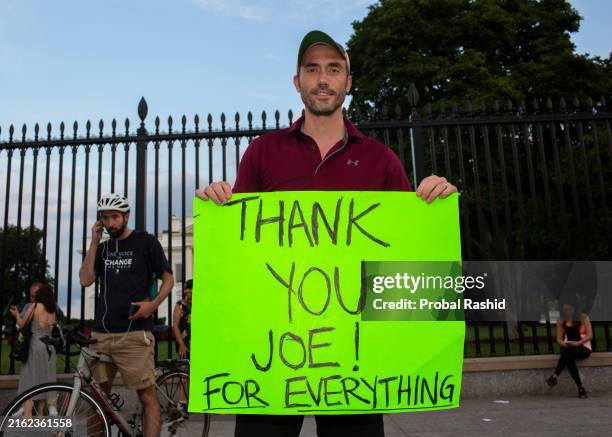 Thanks Jon 195 Man Holding Thank You Sign Stock Photos, High-Res Pictures, and ...