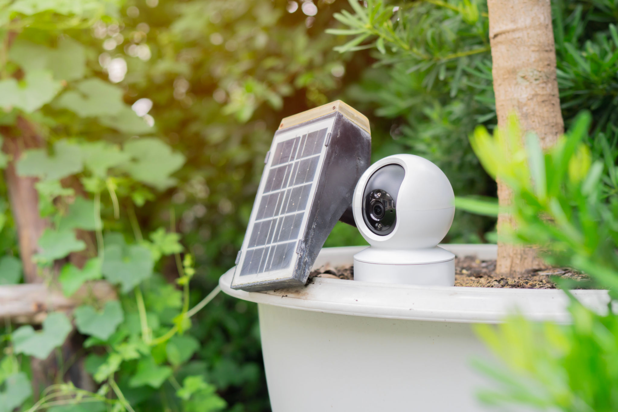 portable solar camera