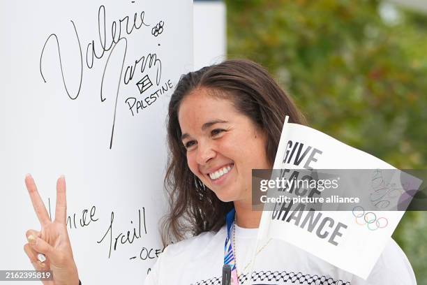 Torazi Rasmi 75 Valerie Rose Tarazi Photos & High Res Pictures - Getty Images