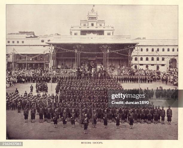 illustrazioni stock, clip art, cartoni animati e icone di tendenza di soldati dell'esercito indiano britannico in parata, truppe di mysore, india, impero britannico, vittoriano, fotografia d'epoca, 1890, 19 ° secolo - impero britannico