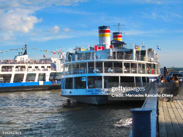 tour boat - saint lawrence river, québec city, quebec, canada - st lawrence river stock pictures, royalty-free photos & images