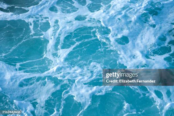 ocean abstract texture - gezeiten stock-fotos und bilder
