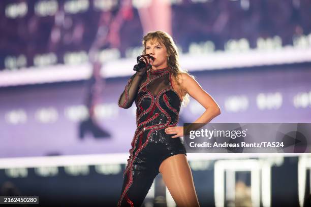Taylor Swift performs onstage during "Taylor Swift | The Eras Tour" at Veltins Arena on July 17, 2024 in Gelsenkirchen, Germany.