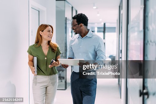 Geschäftsleute im Büro. Geschäftsleute im Büro.