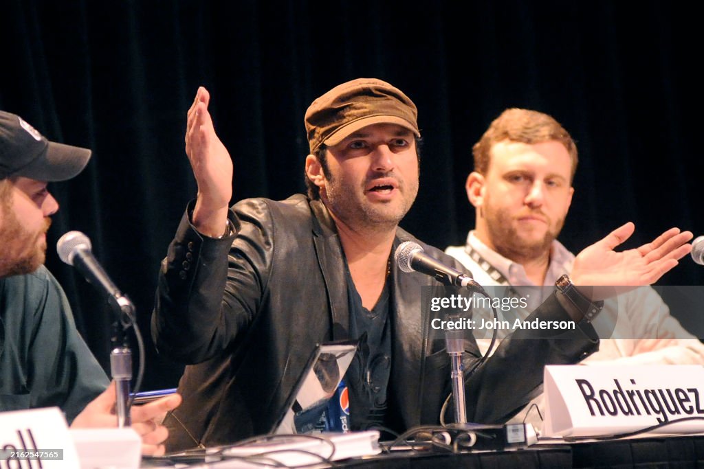 Critic Panel From left, American film critic Scott Weinberg, and directors Robert ...