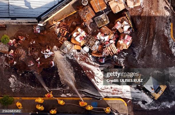 Distillery Explosion 623 Jose Cuervo Tequila Stock Photos, High-Res Pictures, and Images ...