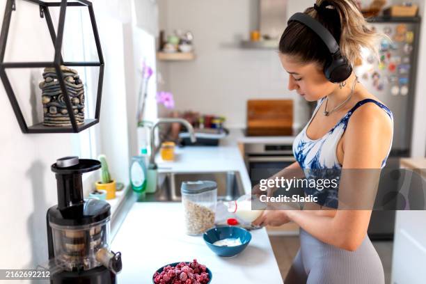 healthy lifestyle - milk run stock pictures, royalty-free photos & images