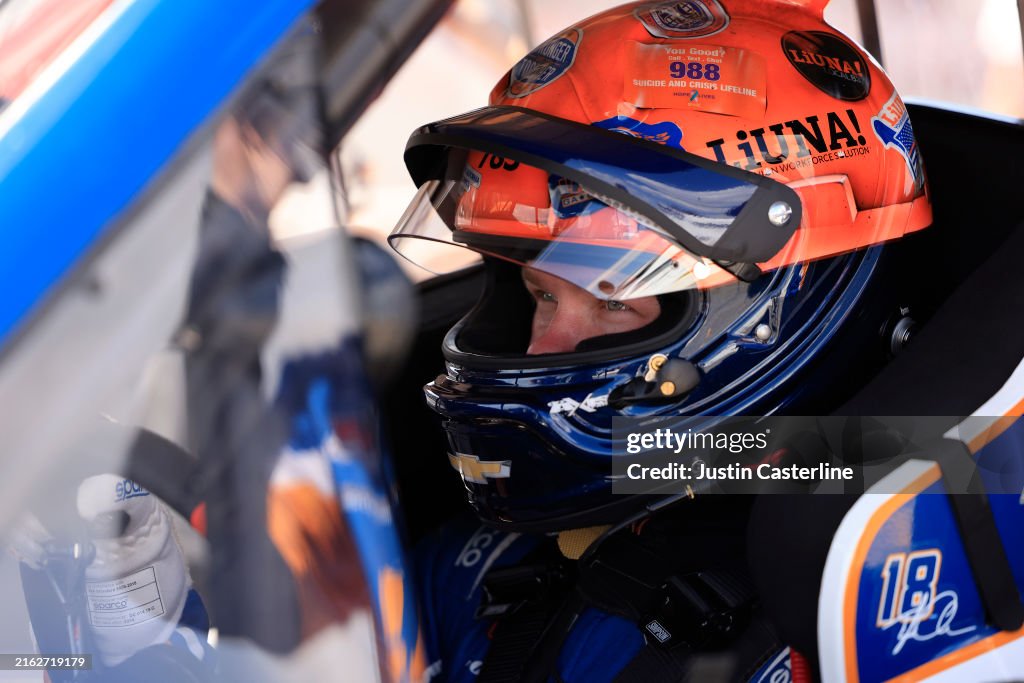NASCAR Craftsman Truck Series TSport 200 - Qualifying
