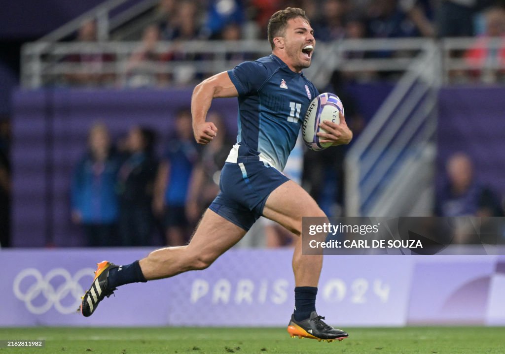 TOPSHOT-RUGBYU-SEVENS-OLY-PARIS-2024-ARG-FRA